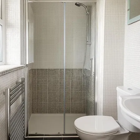 Casa vacanze Luxurious 4 Bed At Cahir And Cashel *