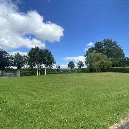 Luxurious 4 Bed At Cahir And Cashel Whiteland Cross Roads